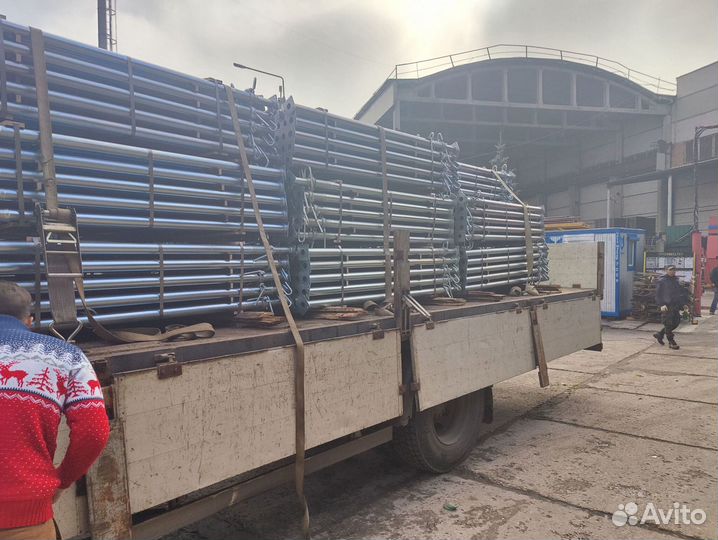 Опалубка на телескопических стойках