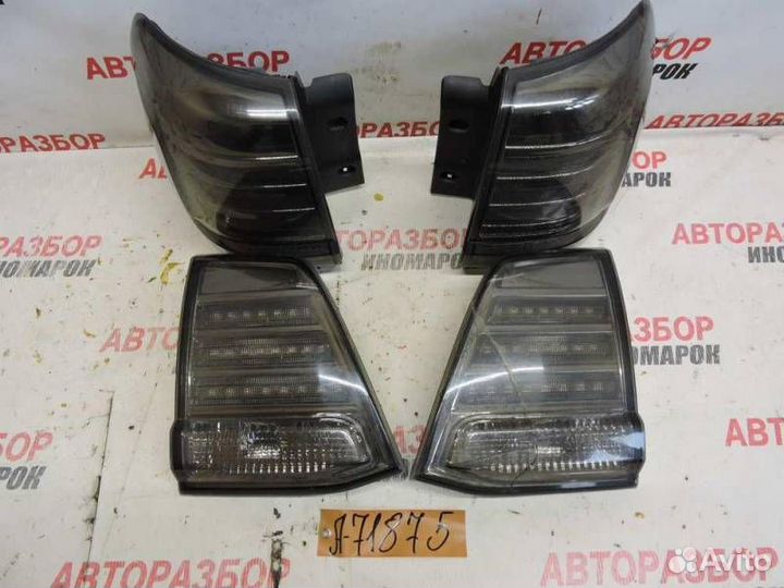 Фонарь задний наружный правый Toyota Land Cruiser