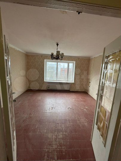 2-к. квартира, 50 м², 5/5 эт.