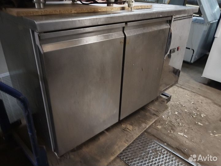 Холодильный стол 3 штуки 130см 150см и 180см