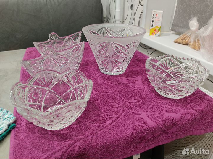 Хрусталь и тарелки