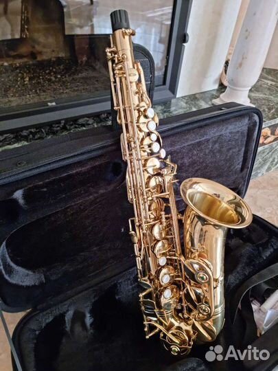 Саксофон альт Allora