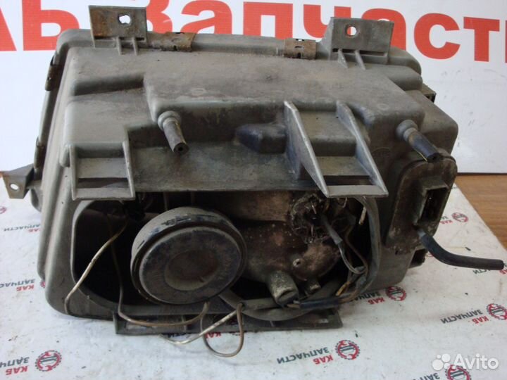 Фара правая Mercedes Sprinter 901 МКПП 1996 г.в