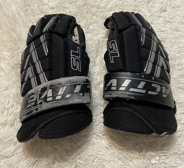 Краги хоккейные