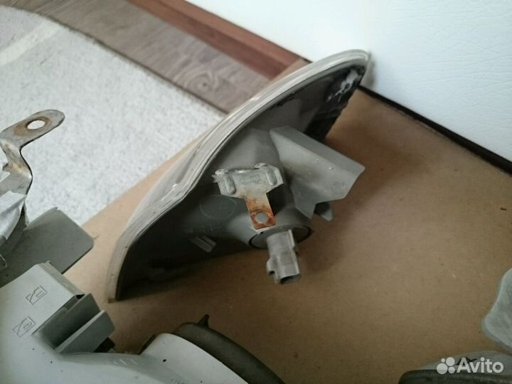 Оптика на тойота спринтер