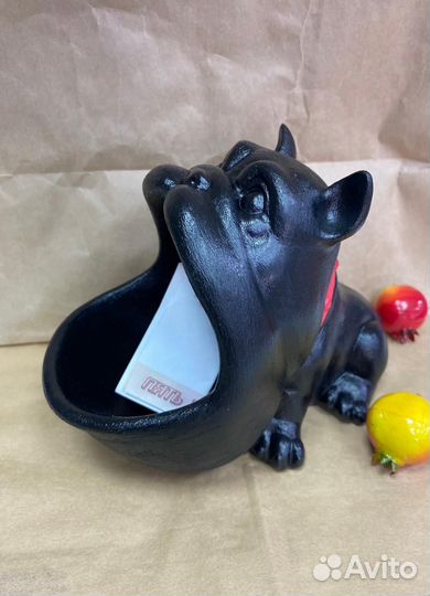 Конфетница-ключница, бульдог. Губы 