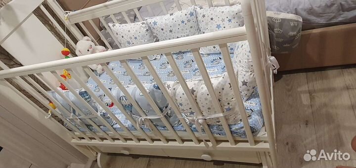 Детская кроватка