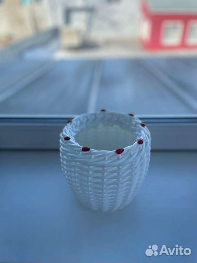 Корзинки и кашпо из ротанга