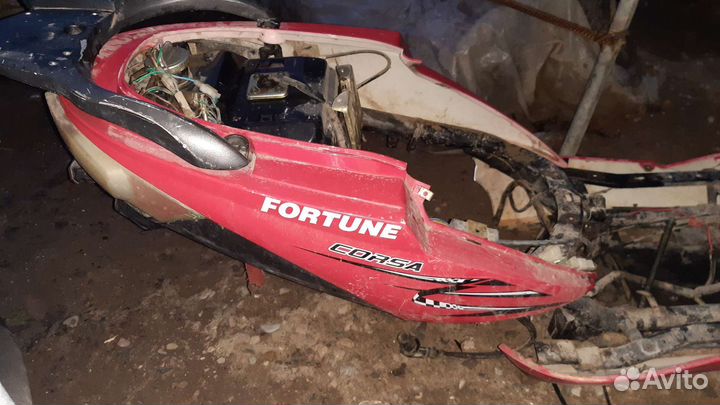 Запчасти на китайский скутер 50кубов