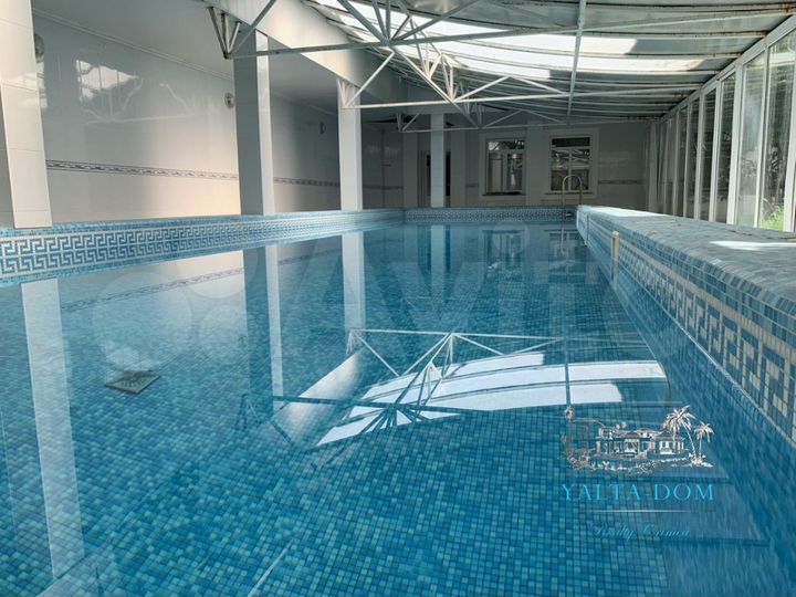 Дом 362 м² на участке 5,6 сот.