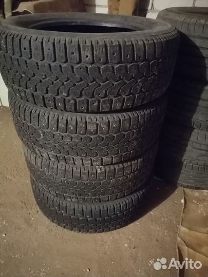Yokohama Ice Guard F700Z 205/60 R16