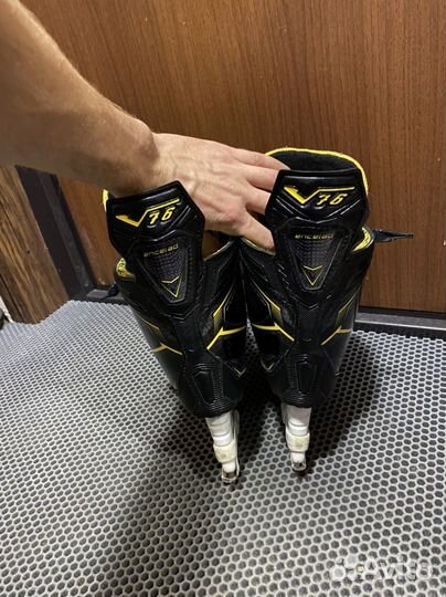 Коньки хоккейные V76 encelad