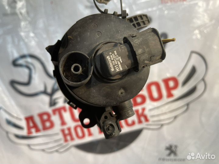 Противотуманка бмв ф20