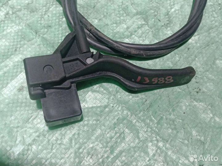 Трос капота Opel Vectra B