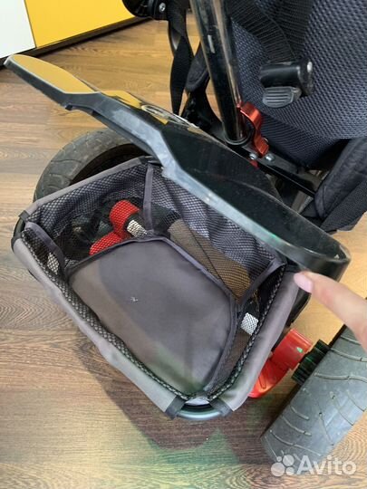 Трехколесный велосипед lamborghini с ручкой