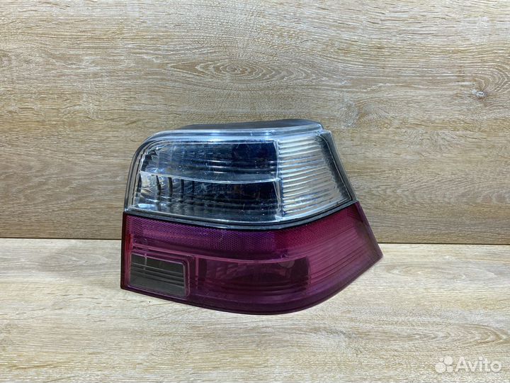 Фонарь задний правый VW Golf 4 Арт. 110037