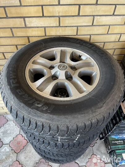Hankook Winter I'Pike 285/65 R17