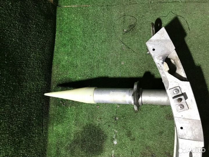 Усилитель бампера передний Audi A8 Quattro D2 ABZ