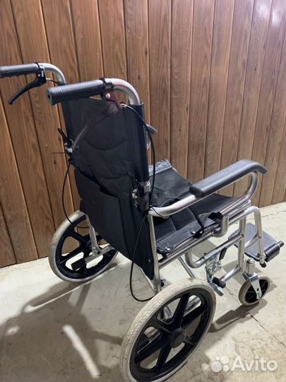 Коляска инвалидная