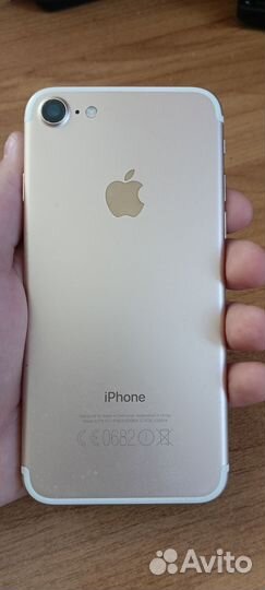 Телефон iPhone 7 32 GB