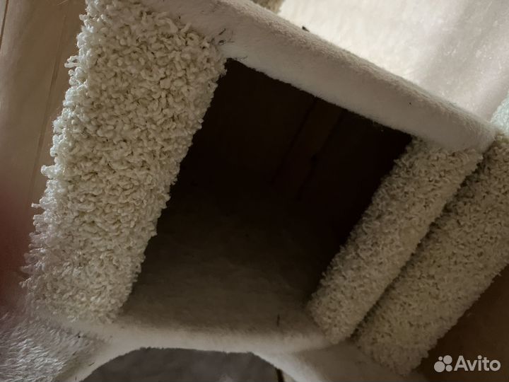 Домик для кошки с когтеточкой бу