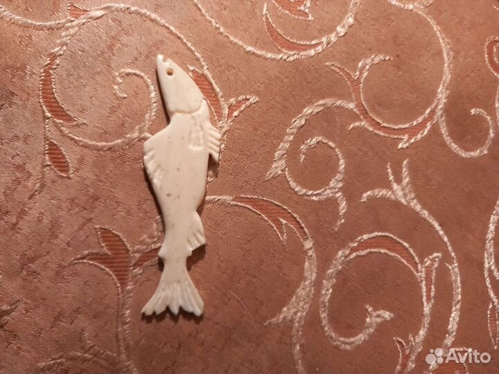 Рыба из кости