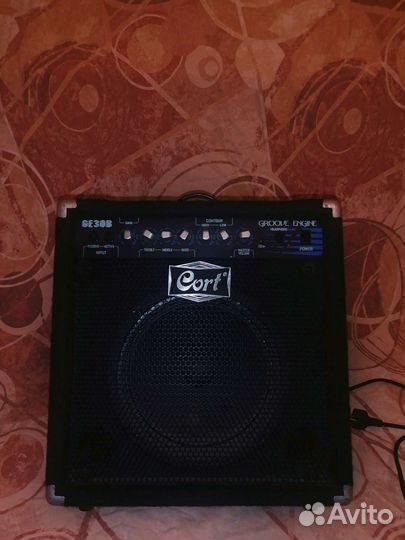 Басовый комбоусилитель cort GE30B-EU