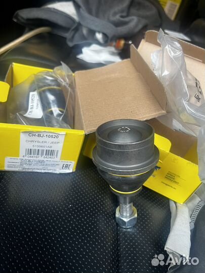 Шаровая опора Jeep WK2 Moog CH-BJ-10520