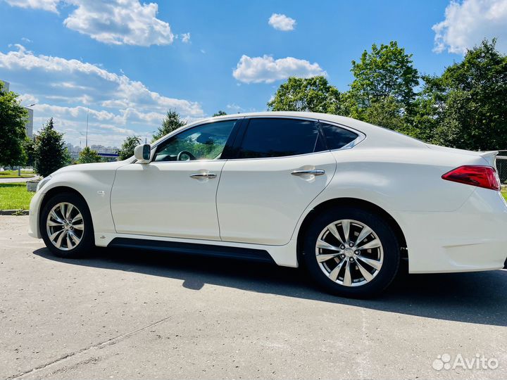 Infiniti M37 3.7 AT, 2013, 200 000 км