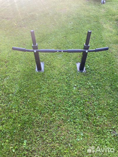 Турник и брусья