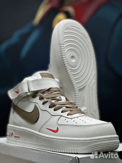 Кроссовки Nike на весну