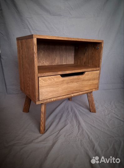 Тумба прикроватная из массива ручной работы