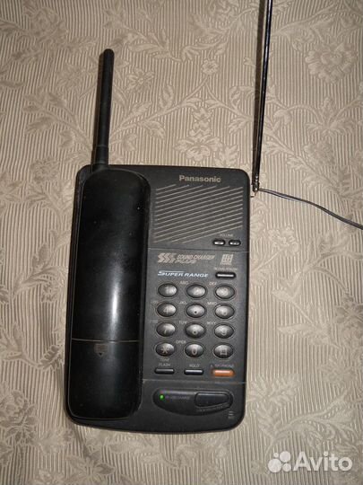 Телефоны: радиотелефоны и стационарные