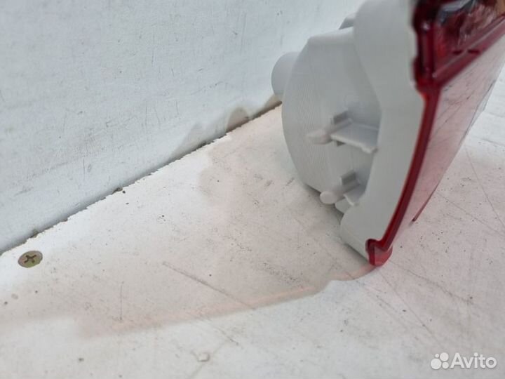 Фонарь противотуманный задний правый Toyota Land