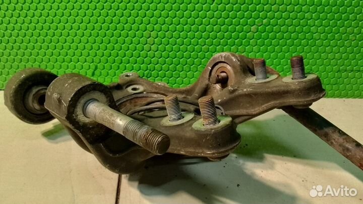 Кулак / цапфа задний левый Acura Mdx YD2 J37A1