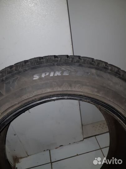 Bridgestone Blizzak Spike-01 235/55 R17