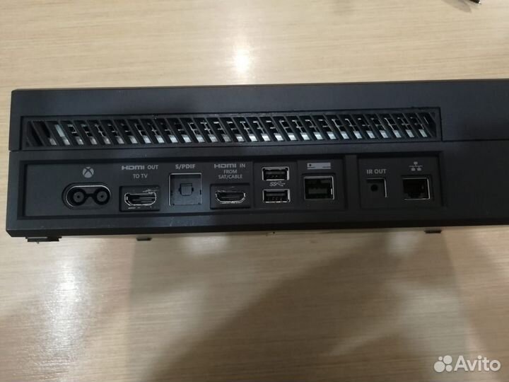 Игровая приставка xbox ONE console