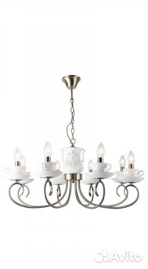 Люстра потолочная с чашками и блюдцами