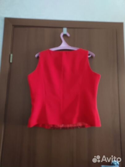 Костюм женский тройка праздничный