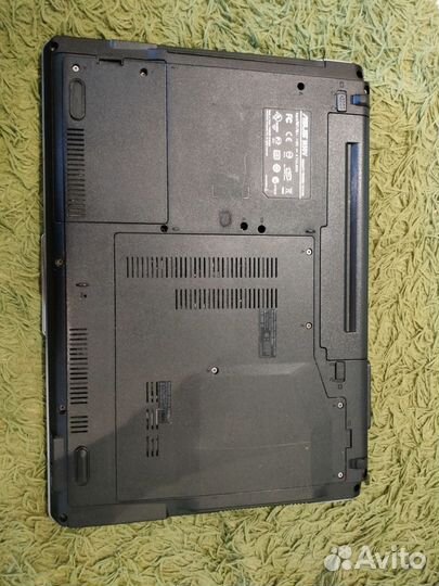 Ноутбук asus