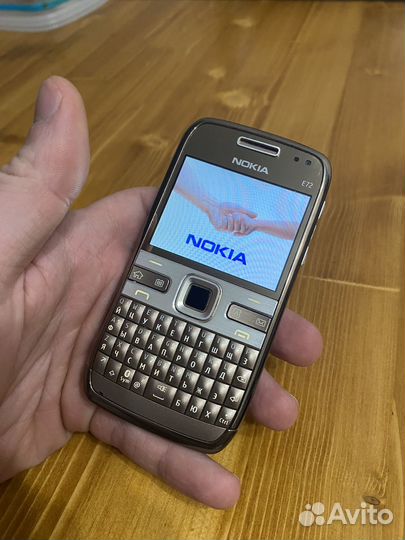 Nokia E72