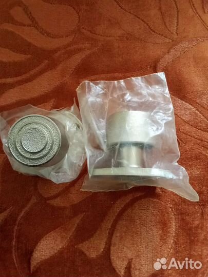 Дверные ручки новые