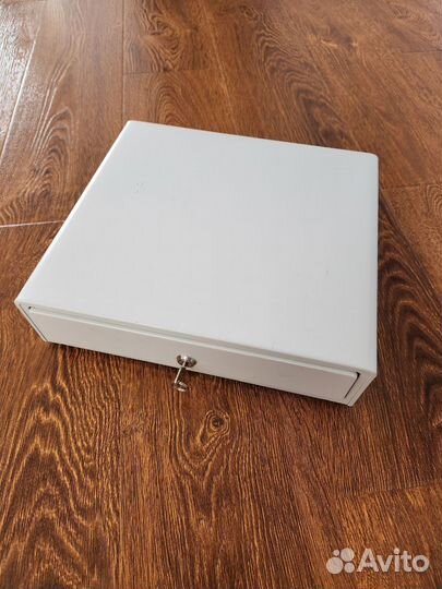 Ящик для денег