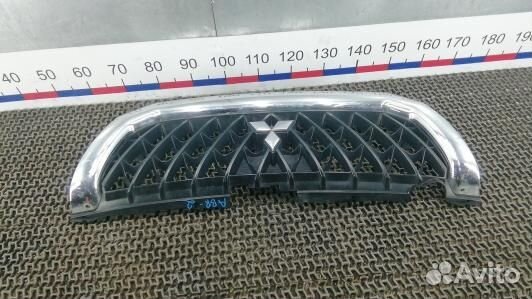 Решетка радиатора mitsubishi pajero sport 1 (ABR02