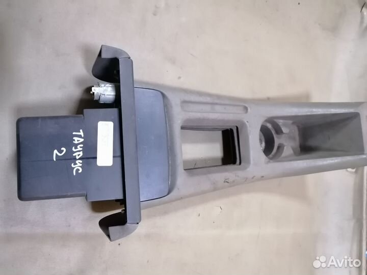 Консоль кпп Ford Taurus 2 1992-1996