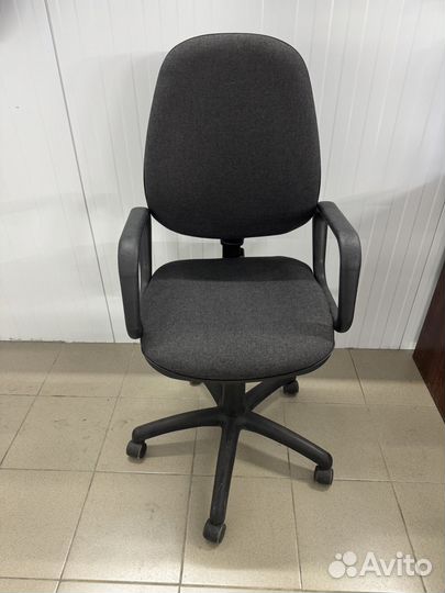 Компьютерное, офисное кресло