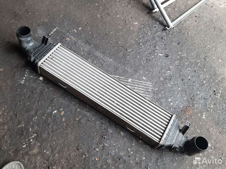Радиатор интеркулера Мерседес C класс w204 W207