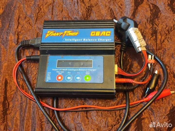 Универсальное зу Giant Power G6AC 12/220V