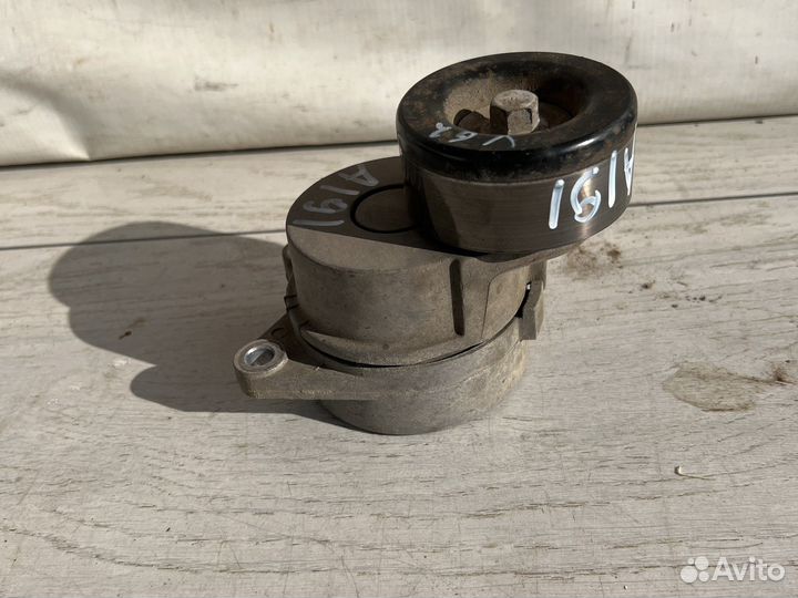 Nissan Patrol Y62 Натяжитель ремня