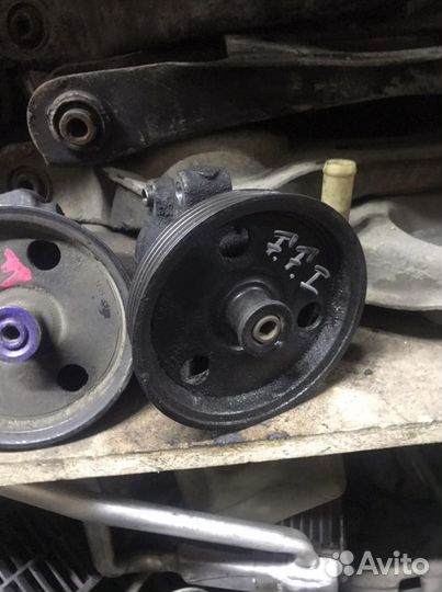 Ford Focus I насос гидроусилителя